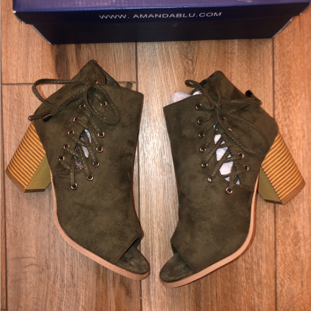 Deep Olive Lace-Up Block Heels Size 7.5 Peep Toe Ankle Bootie Chunky Heels New